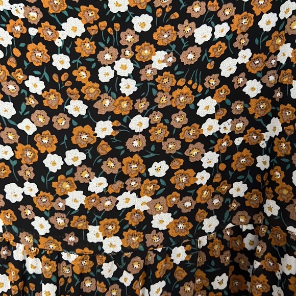 Fashion Union Mini Smock Dress in Retro Floral Organza - Picture 7 of 11